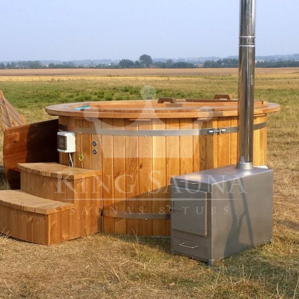Build yourself! "PLASTIC" hot-tub with wood finish